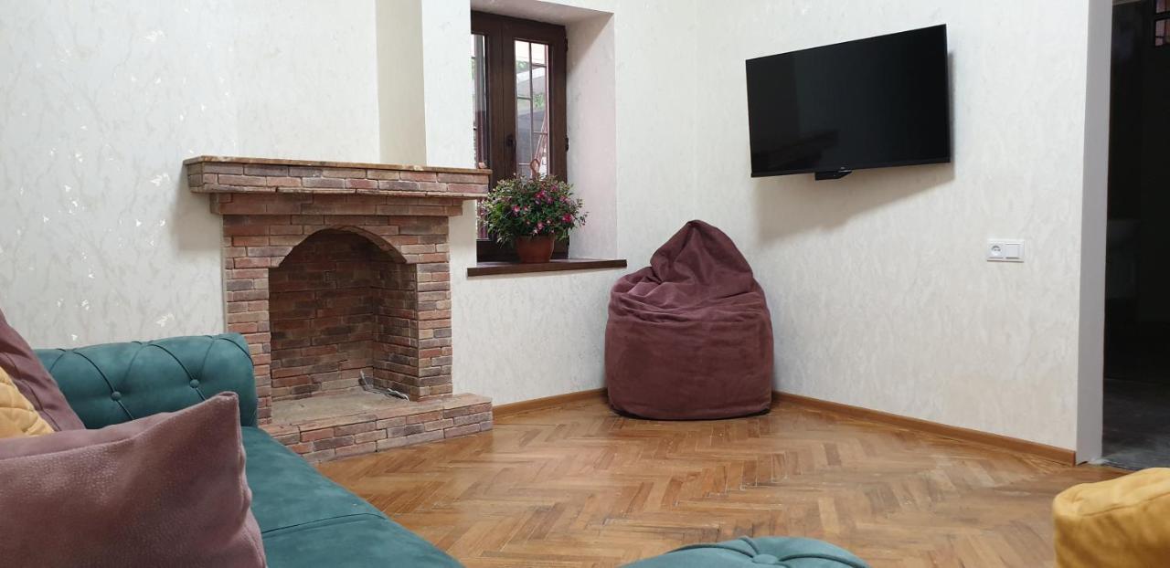 Lalis Apartment Τυφλίδα Εξωτερικό φωτογραφία